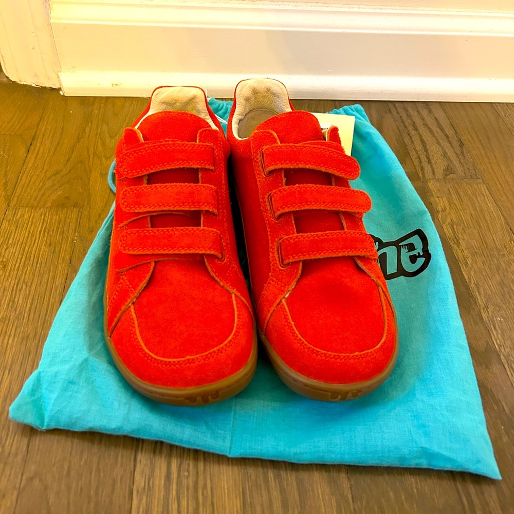 Natural Rubber/ Leather Sneakers (Women's)
